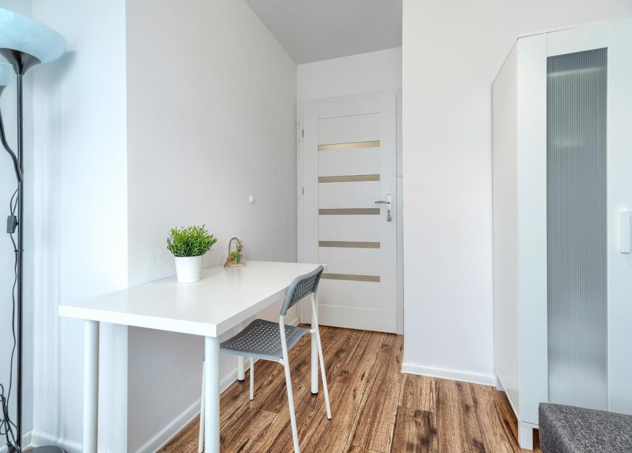 Pokoje Gdansk Zabianka - Bitwy Oliwskiej 15 Apartamento Exterior foto